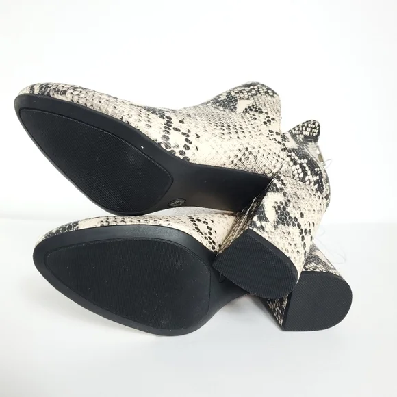 Massini Trisha snakeskin print boot size 8 - Picture 8 of 11